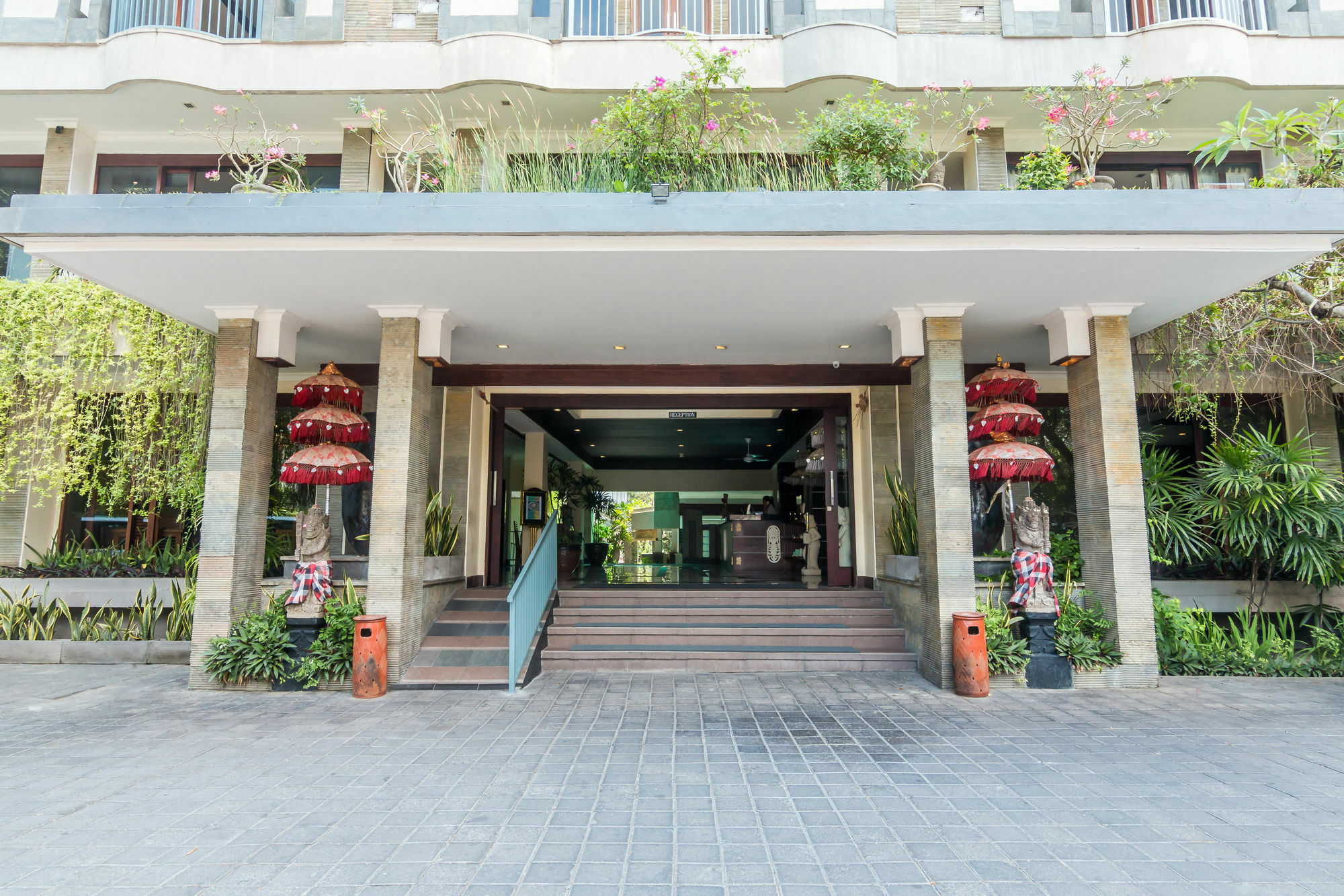 Zen Rooms Legian Melasti Kuta Lombok Exterior foto